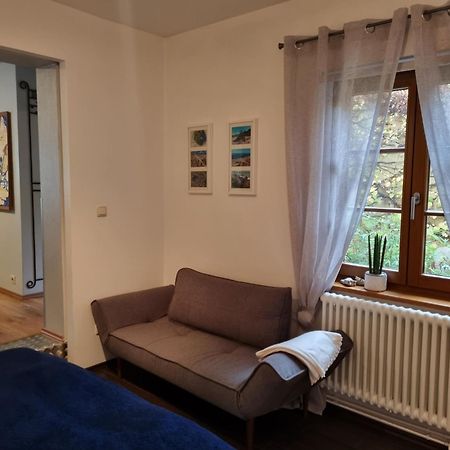 Apartments Junger-Moritz Erfurt Pokoj fotografie